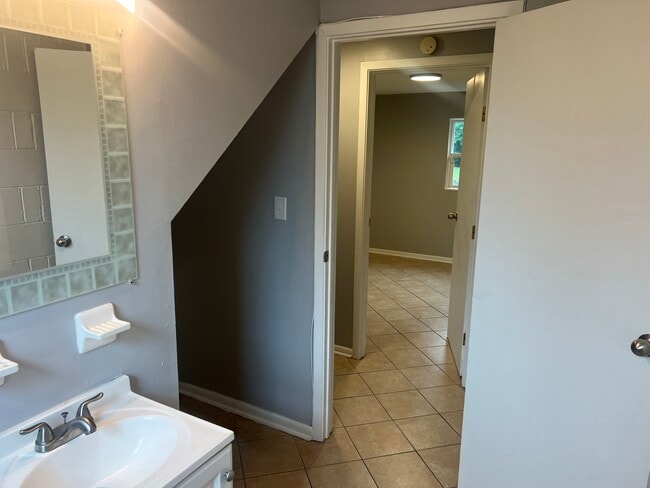 Building Photo - 3733 S Ohio Ave