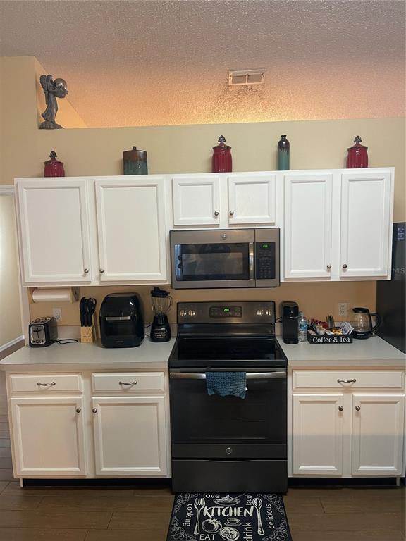 Building Photo - 1217 Bachmann Ave