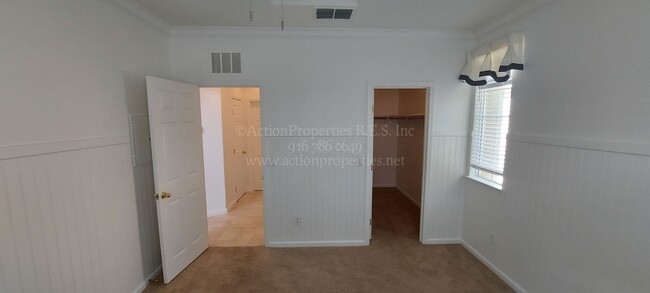 Building Photo - Sierra View Townhouse Lincoln  2 Bed 2 Ba ...