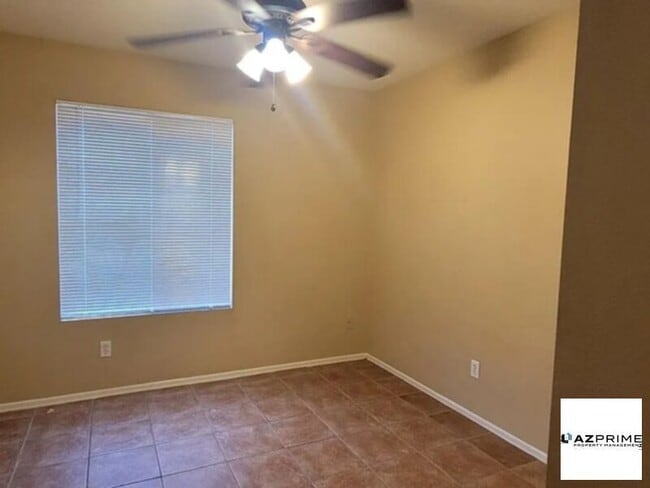 Building Photo - W Campana Dr