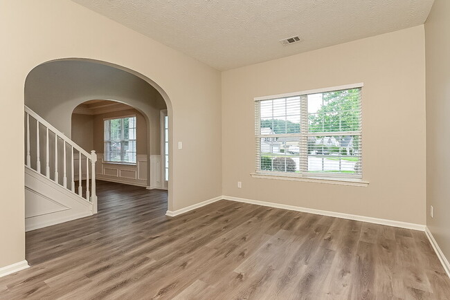 Building Photo - 308 Sunderland Way