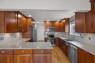 Building Photo - Move-In Ready 4 Bed, 3.5 Bath Home in Prime Loveland Location!