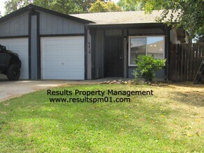 Building Photo - Cozy Citrus Heights Duplex
