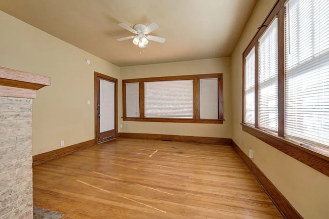 Building Photo - 2417 N Robinson Ave