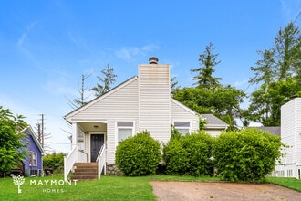 Building Photo - 707 Heritage Square Dr