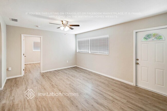 Building Photo - 415 Cheyenne Dr