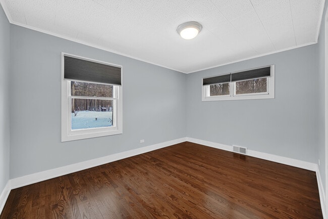 Building Photo - 11040 Cleveland Rd