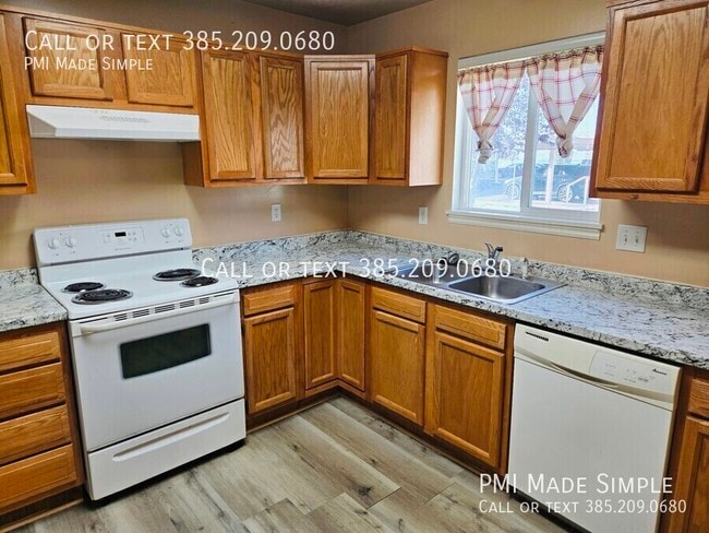 Building Photo - 756 W 600 N