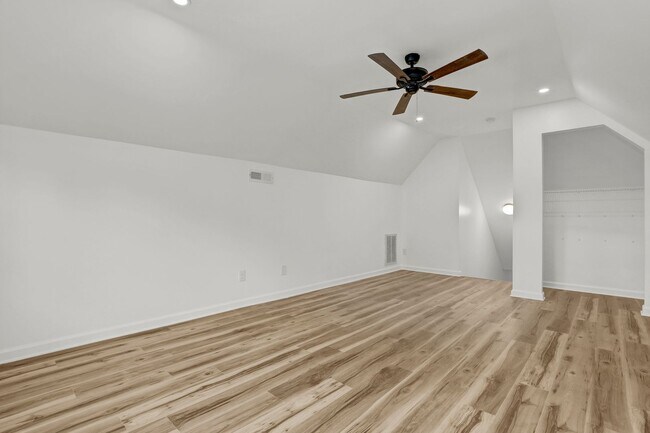 Building Photo - 244 Blue Creek Farms Drive