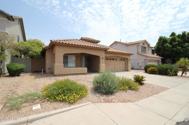 Building Photo - 8166 W Rose Garden Ln
