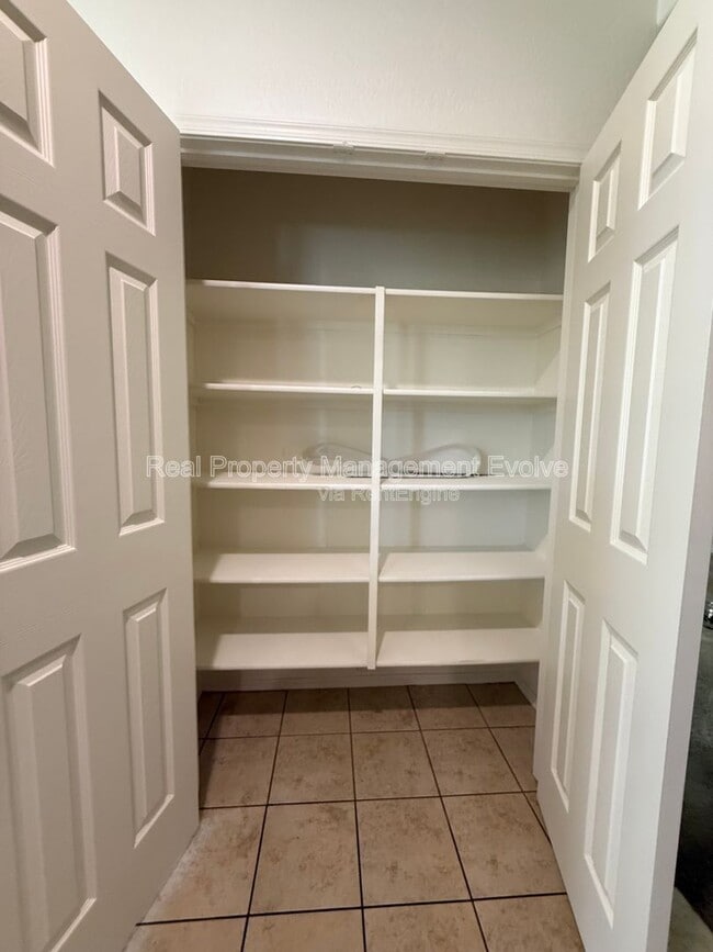 Building Photo - 15811 W Banff Ln