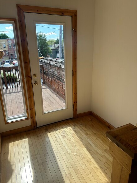Building Photo - 1844 W 25th St
