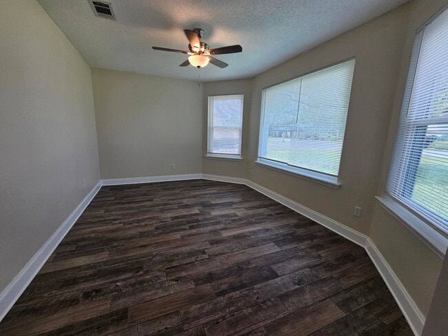 Building Photo - 8082 Sleepy Bay Blvd