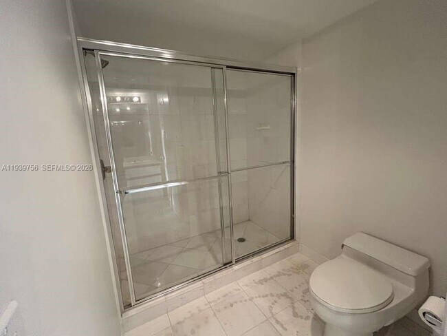 Building Photo - 3400 NE 192 St