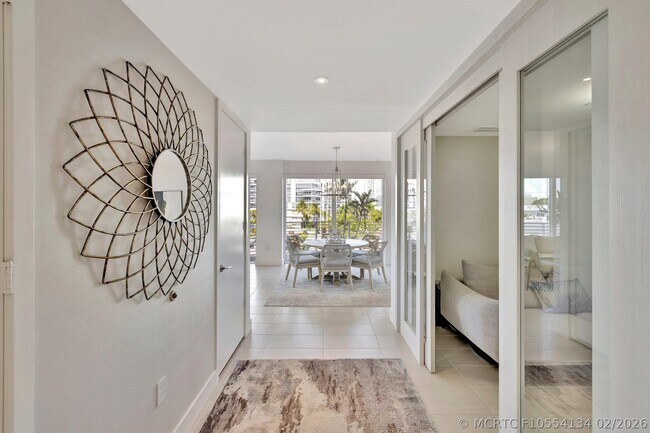 Building Photo - 612 Bayshore Dr
