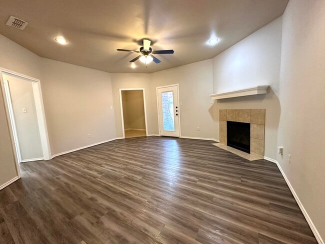 Building Photo - 3120 112th St