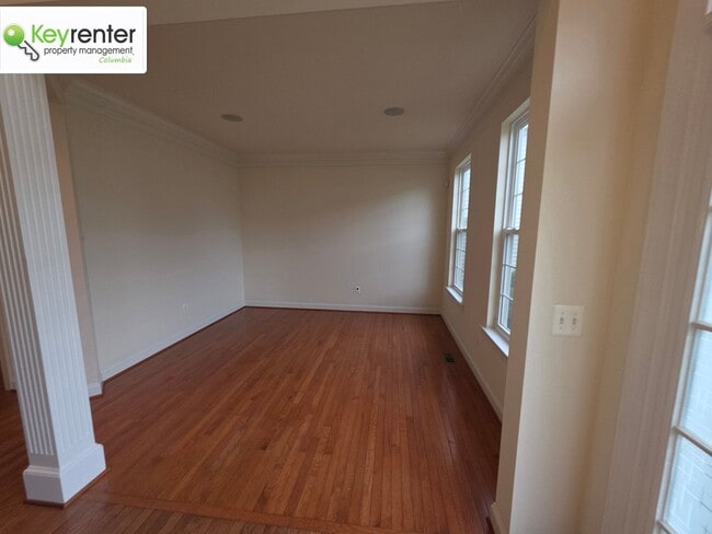 Building Photo - Beautiful 4-Bedroom Home in New Market – Hardwood Floors, Modern Kitchen, 2-Car Garage & Yard Car...