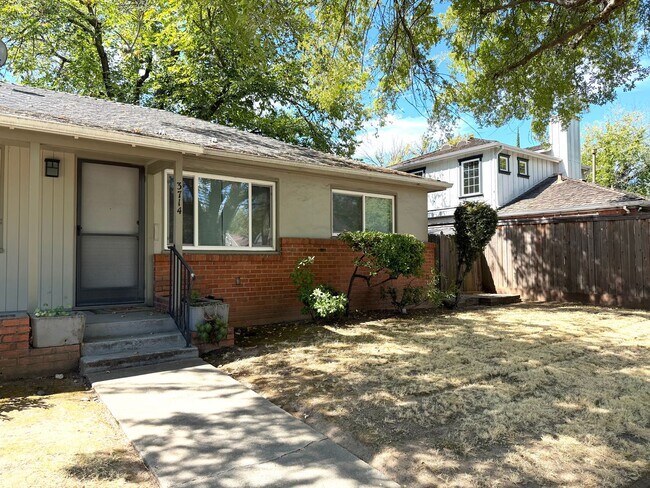Building Photo - 3714 Folsom Blvd