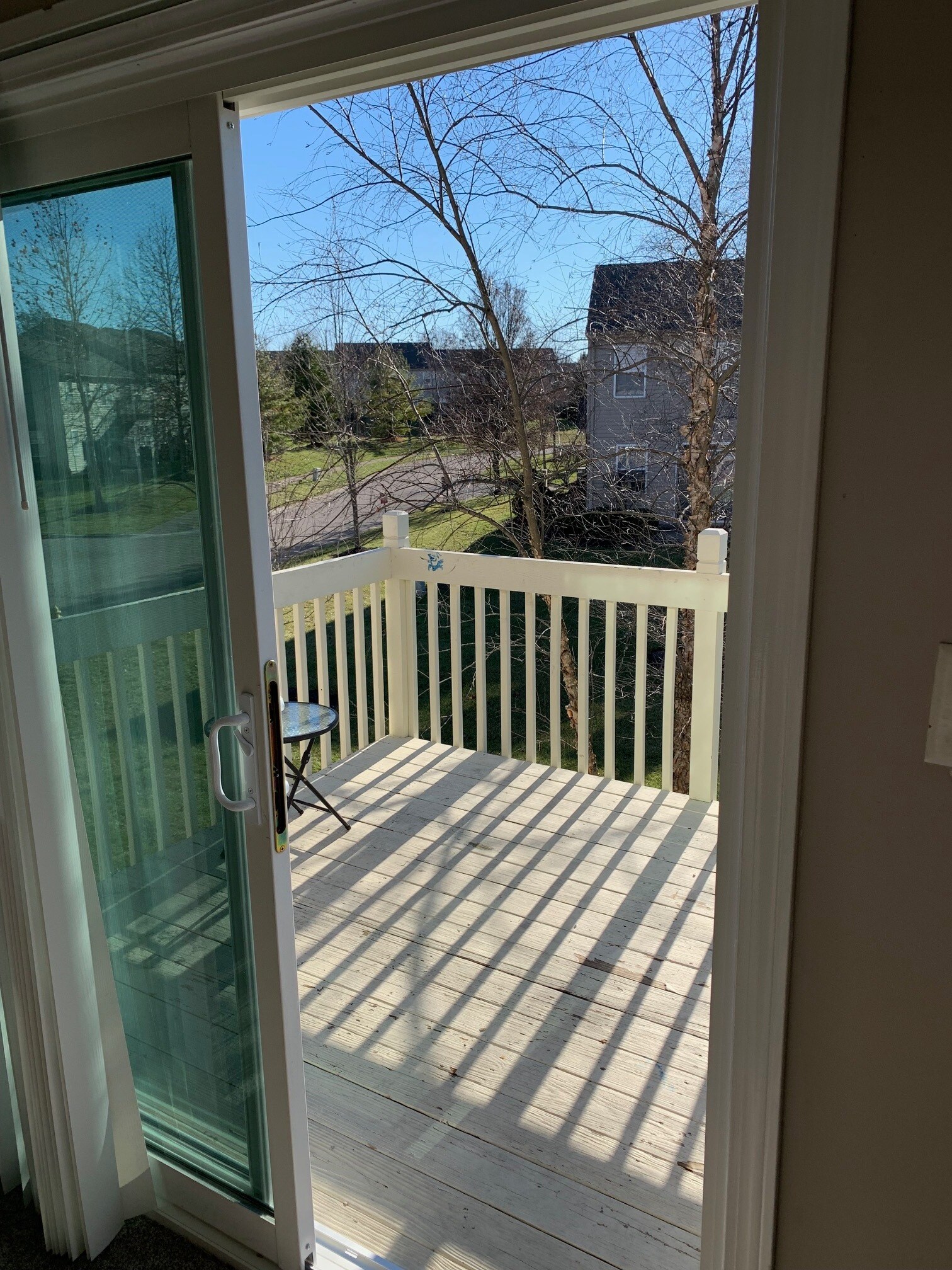 Walk-Out Deck - 3857 Thorngate Dr