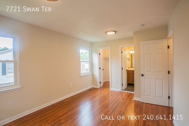 Building Photo - 7721 Swan Terrace