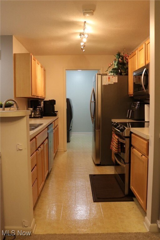 Building Photo - 28340 Center Ridge Rd