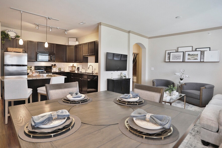 Building Photo - Palmera