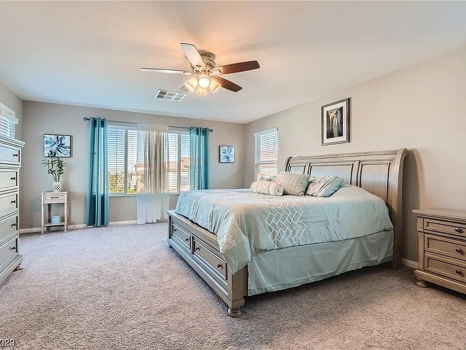 Building Photo - 8044 Bear Canyon St