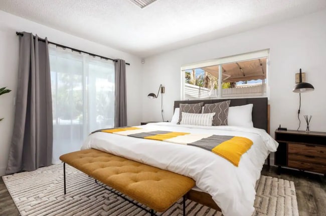 Building Photo - Mid-Century Oasis with Pool in Palm Springs (Monthly Only - No Long Term)
