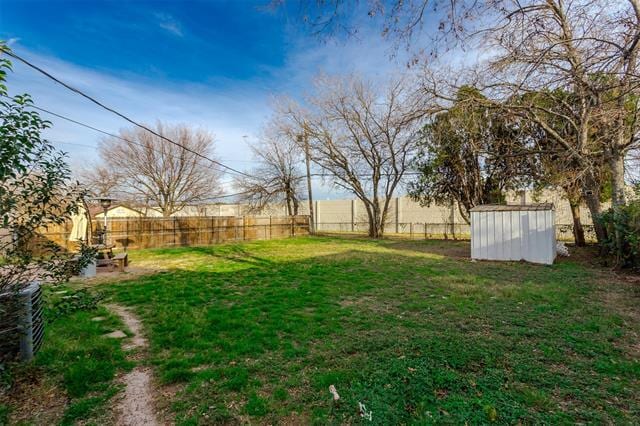 Building Photo - 3212 S Llewellyn Ave
