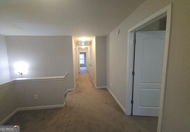 Building Photo - 1313 Stone Bay Dr SW