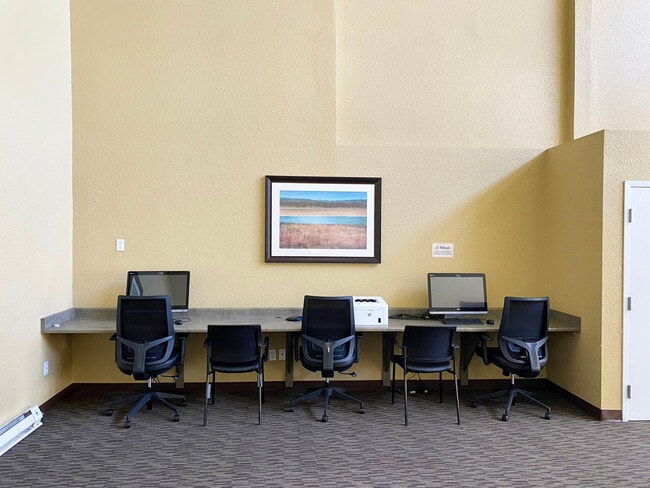 Building Photo - Piedmont