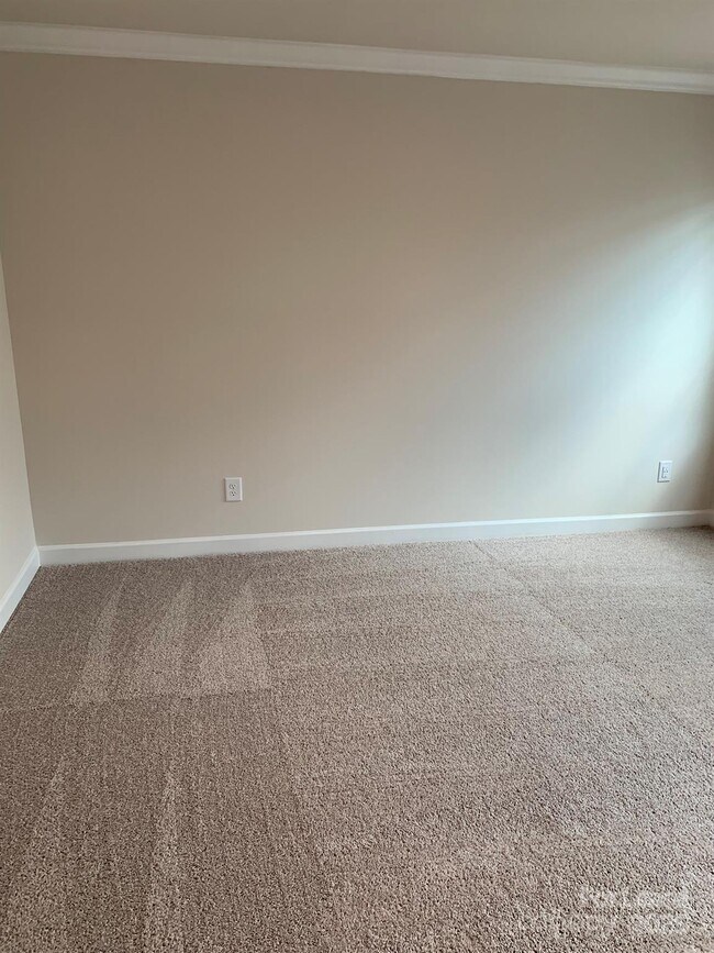 Building Photo - 2348 Belterra Dr