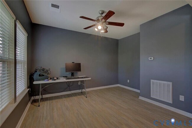 Building Photo - 5436 Burlington Ct