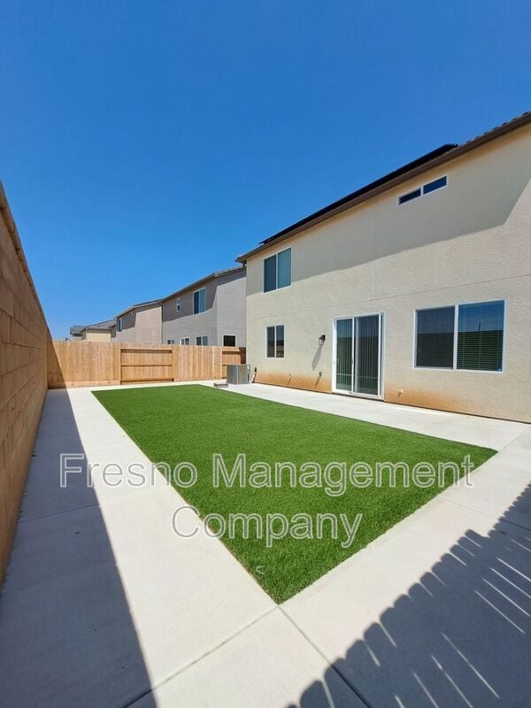 Building Photo - 2889 E Escarpa Dr