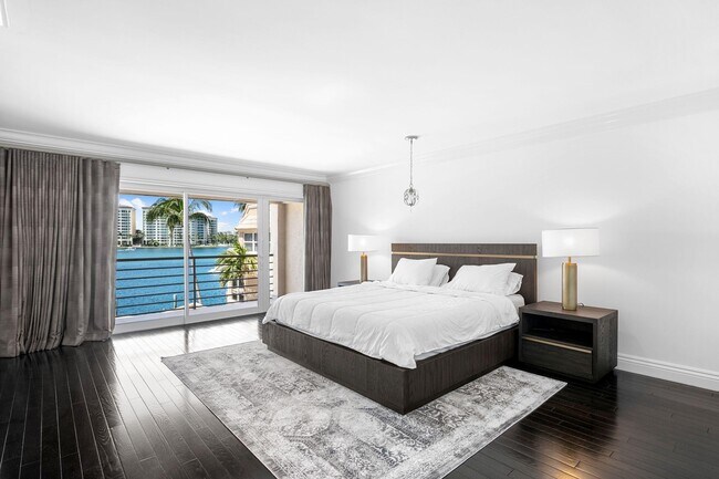 Building Photo - 555 S Ocean Blvd
