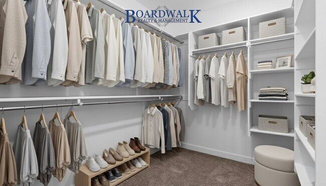 Building Photo - Modern 3-Bed Home with Yard & Amenities