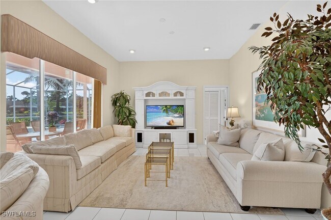 Building Photo - 6687 Huntley Ln S