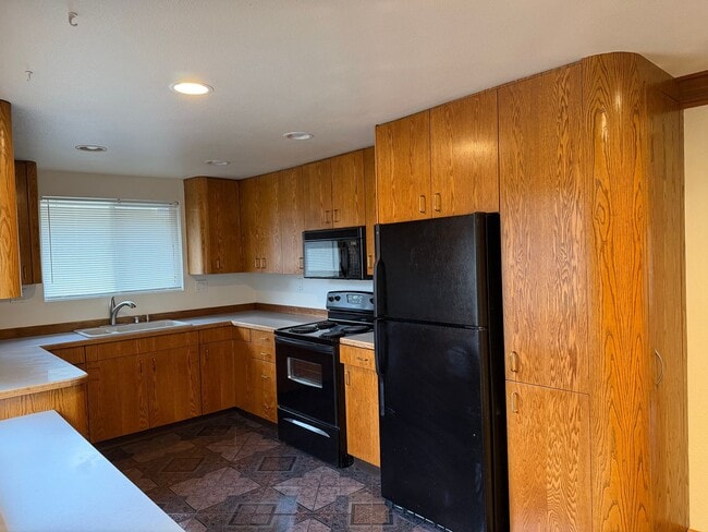 Building Photo - Charming Everett Rambler — 3 Bedrooms + Bonus Room