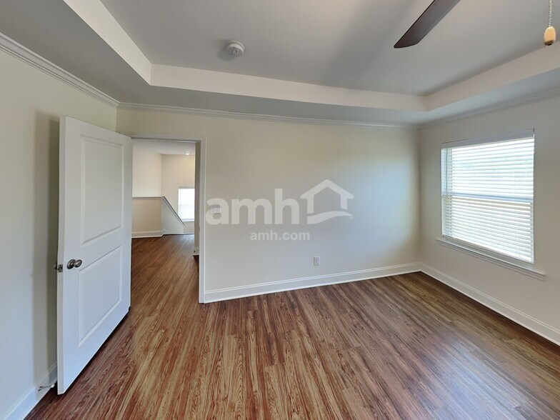 Building Photo - 4005 Birchfield Pl