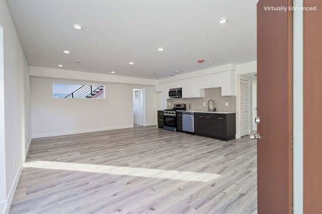 Building Photo - 148 S Madison Ave