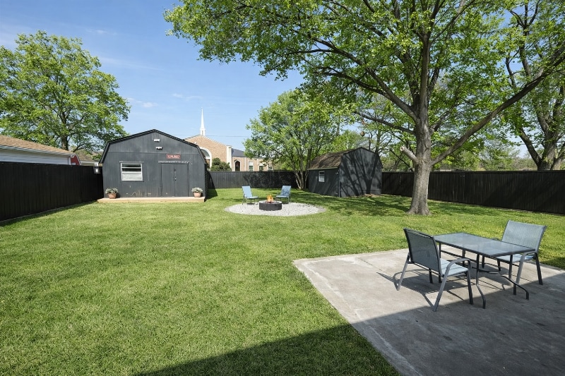 Building Photo - 1009 Noble Ave