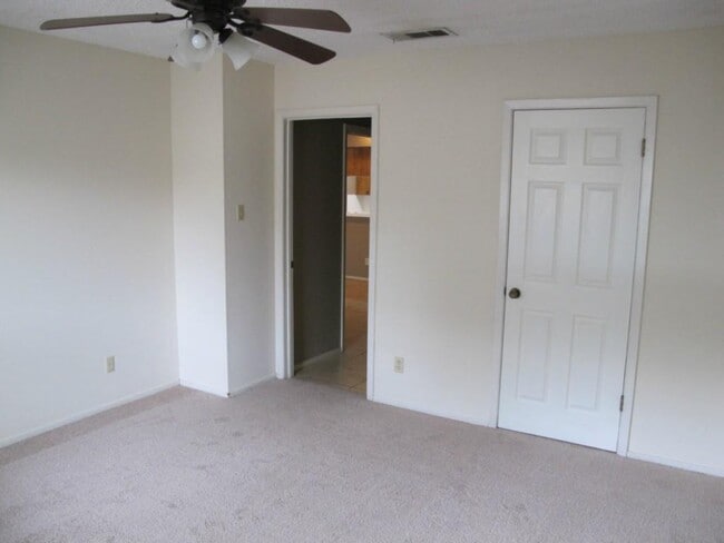 Building Photo - 8111 Ceberry Dr