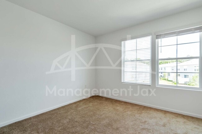Building Photo - 8330 Zenith Cir