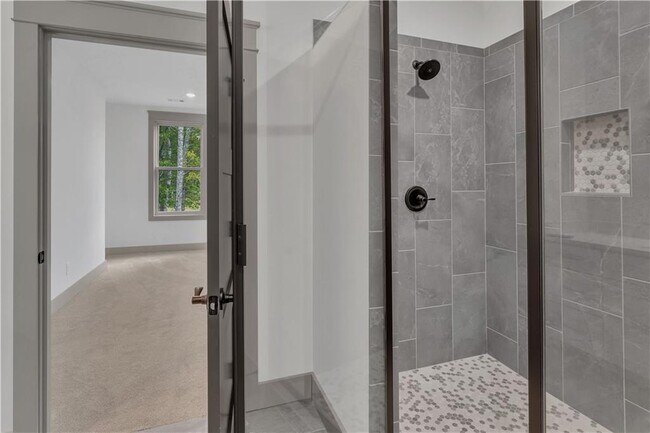 Building Photo - 54 Villa Rd