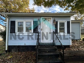 Building Photo - 715 3rd Ave