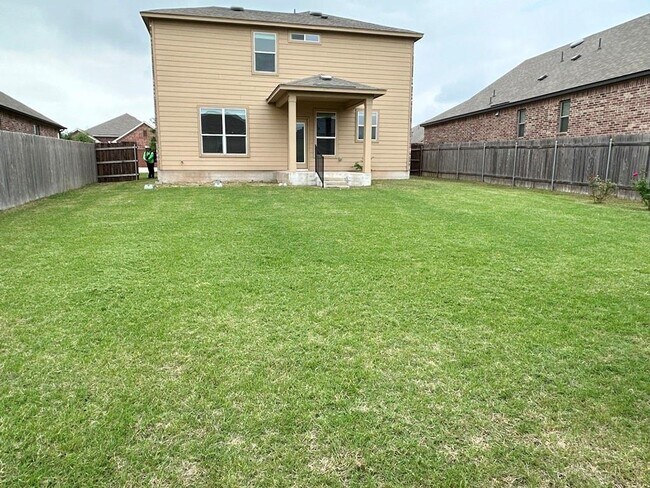 Building Photo - 16612 Brogan Ln