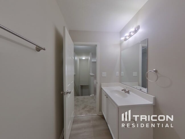 Building Photo - 3029 Decapolis Dr