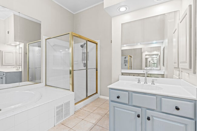 Building Photo - 2637 Forest Meadow Ln