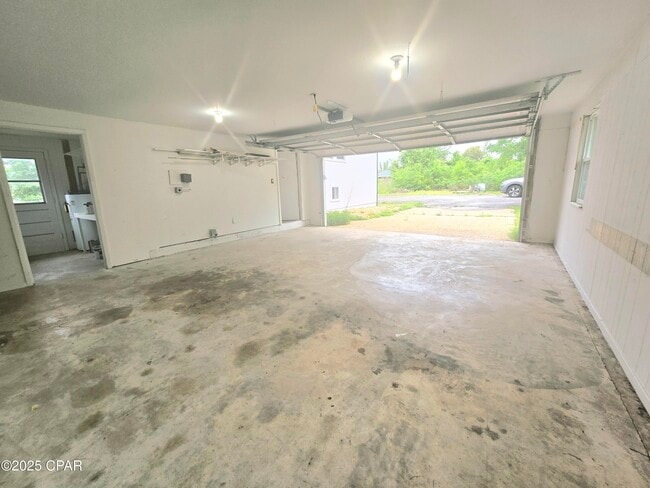 Building Photo - 7248 Shady Dr