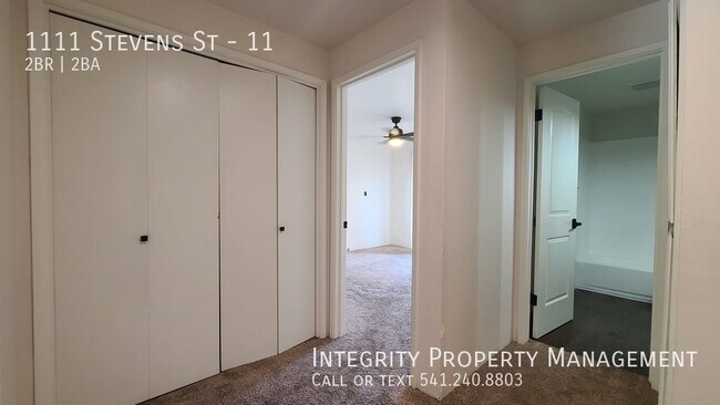 Building Photo - 1111 Stevens St
